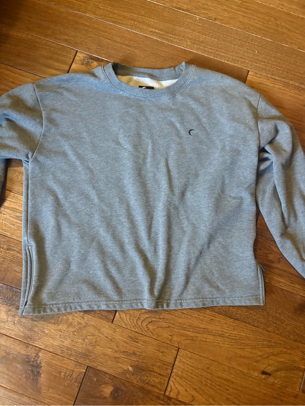 ZYIA Light Blue Crewneck Sweatshirt